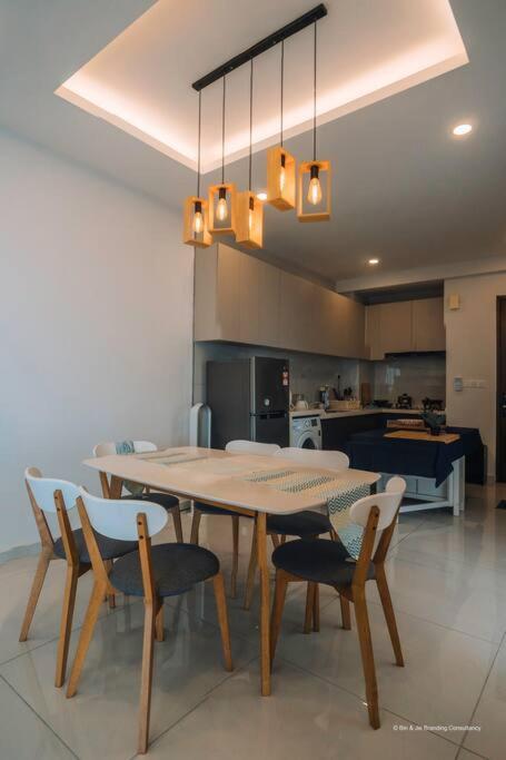 Pangsapuri New! Super Seaview 6pax Lovell Danga Bay 3br